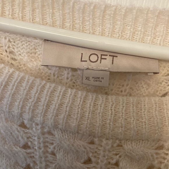 Loft sweater perfect for mild weather! Very gently used. Smoke free home. - Picture 2 of 4